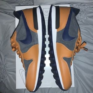Nike By You Internationalist Low
